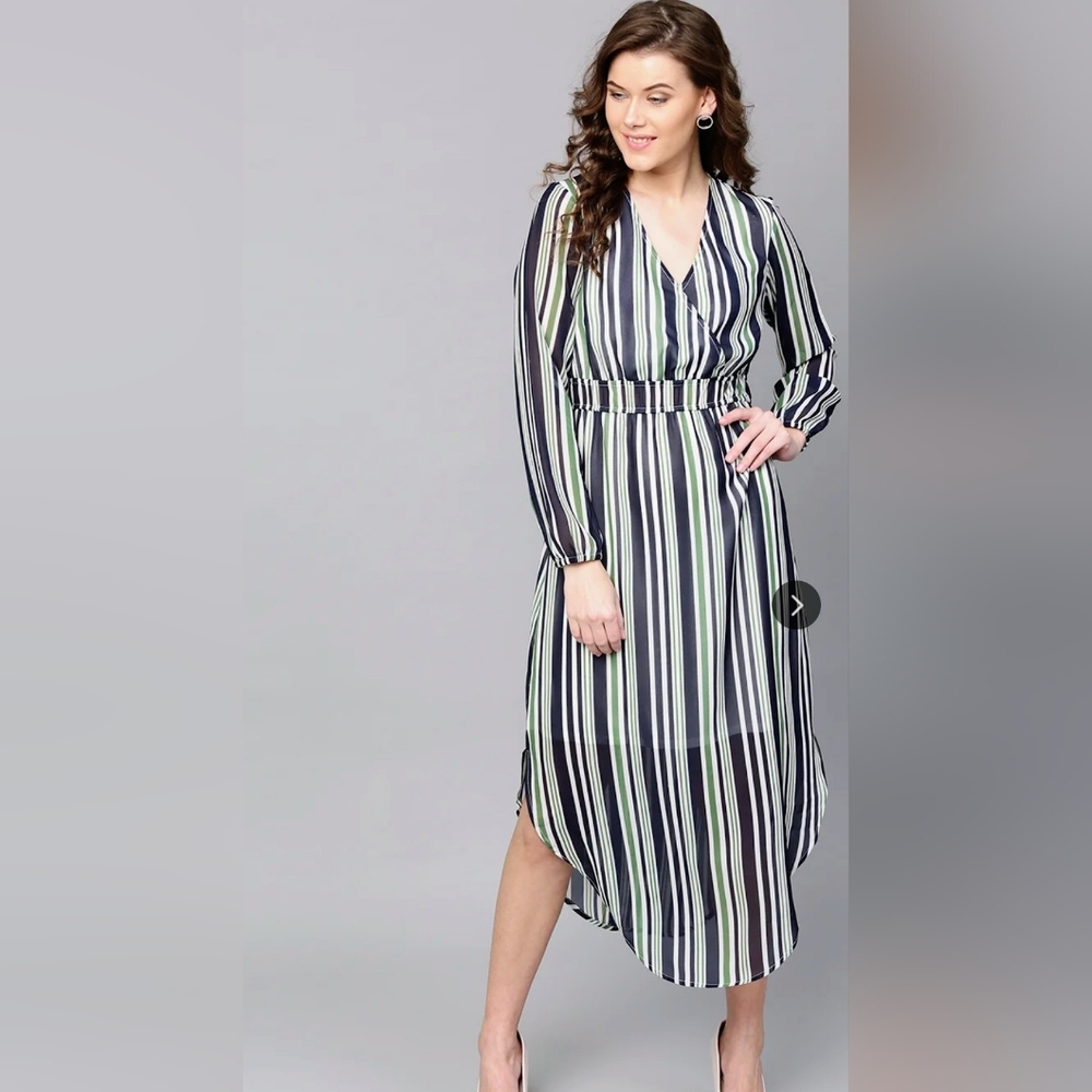 SASSAFRAS Elegant Striped Long Sleeve Dress